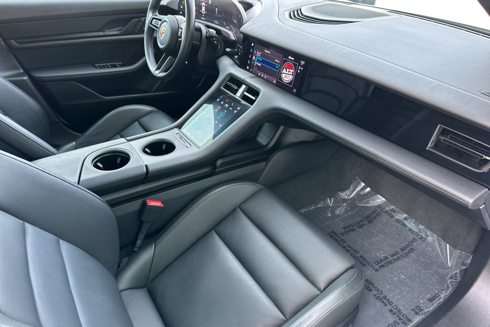 Used 2024 Porsche Taycan RWD image 15