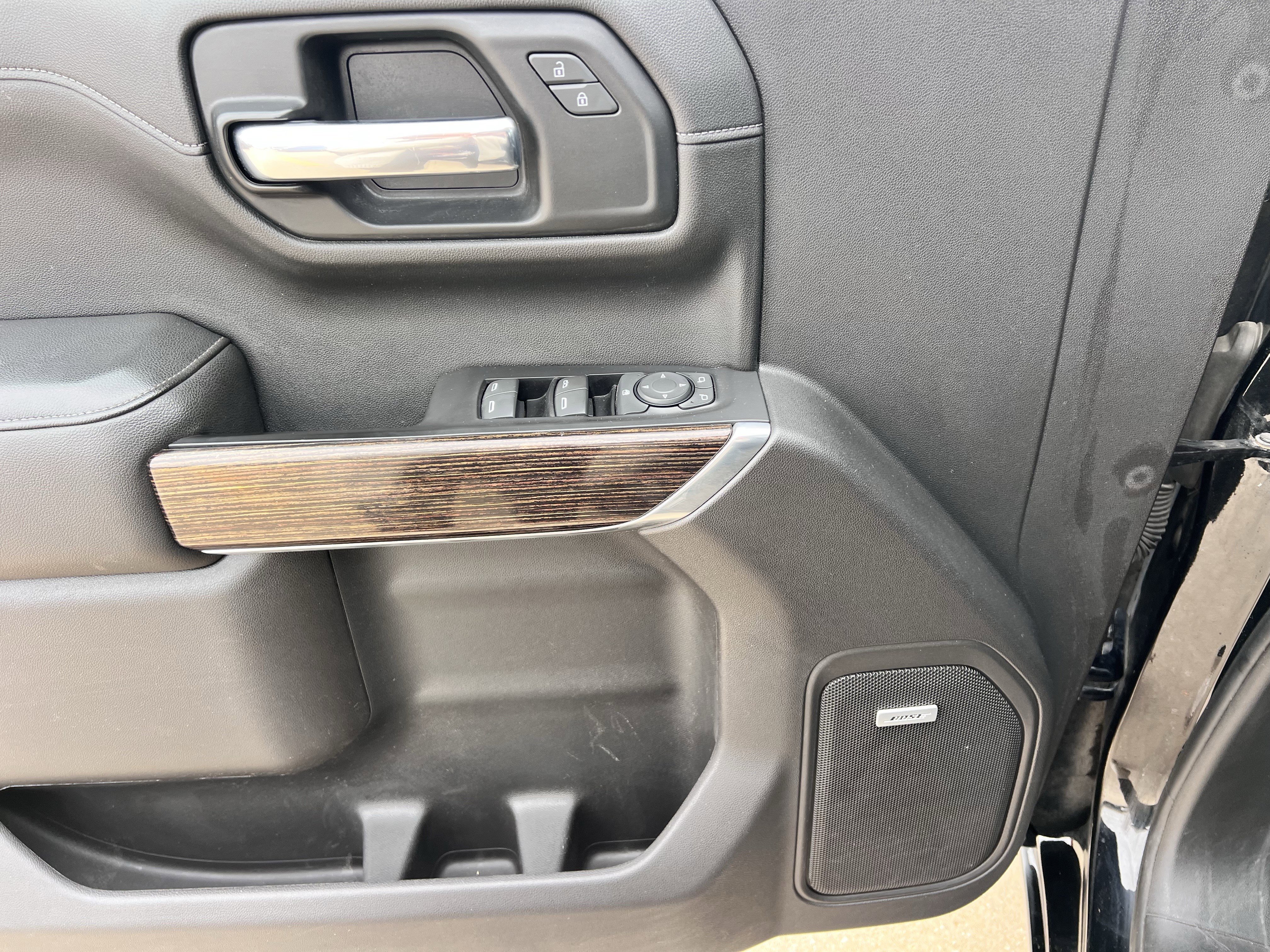 Used 2020 GMC Sierra 1500 Elevation w/ Elevation Value Package image 12