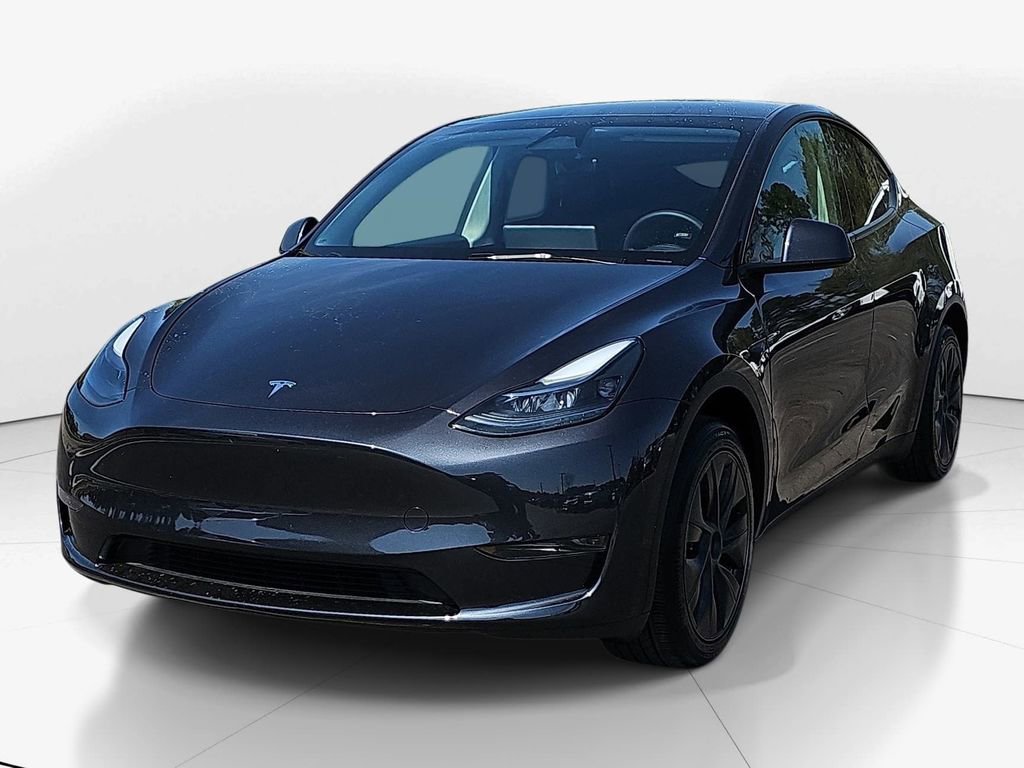 Used 2024 Tesla Model Y Long Range image 10