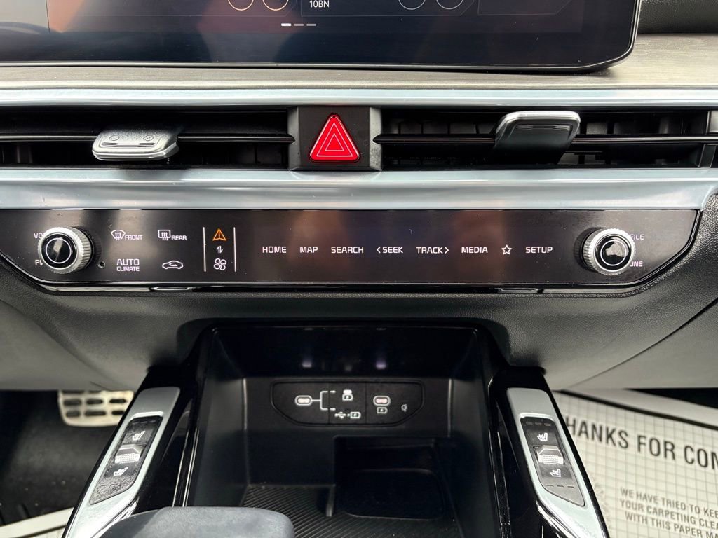 Used 2024 Kia Sorento SX Prestige image 32