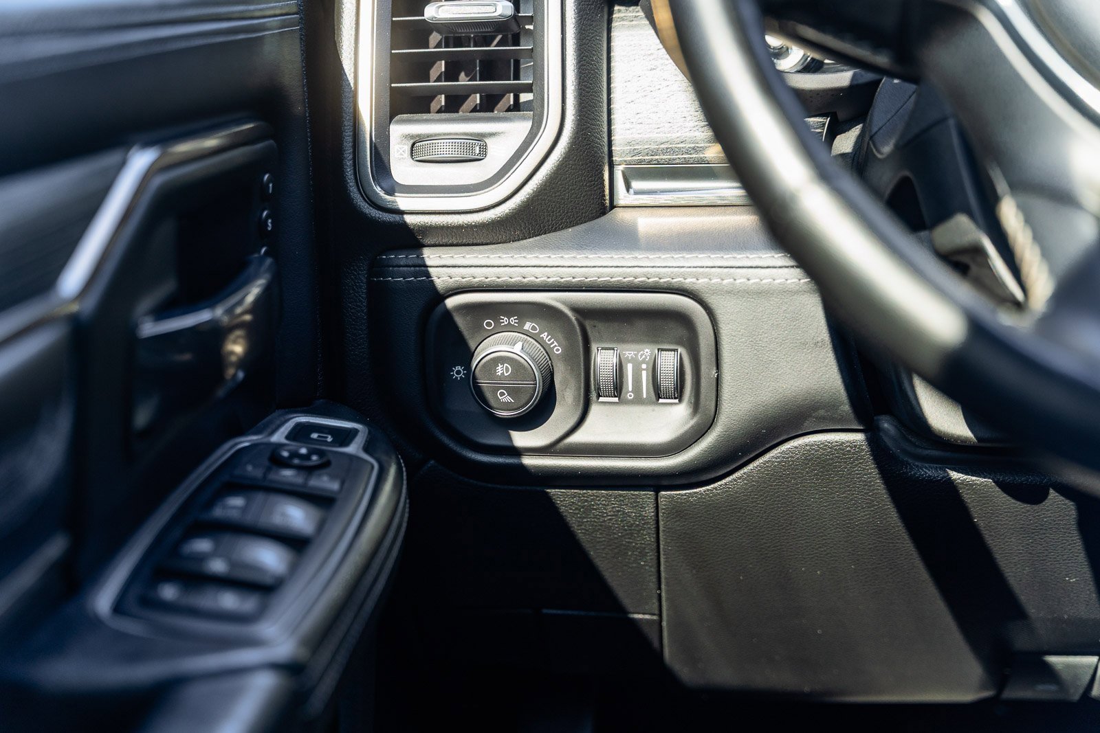 Used 2020 RAM 2500 Limited image 25