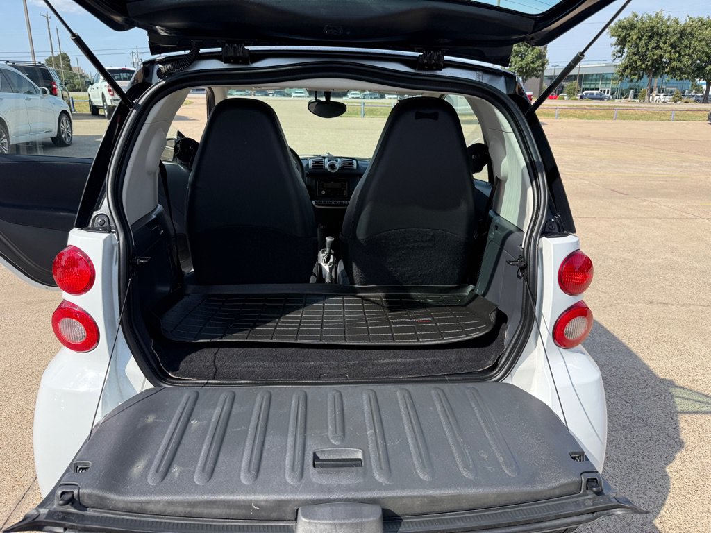 Used 2015 smart fortwo pure RWD image 20