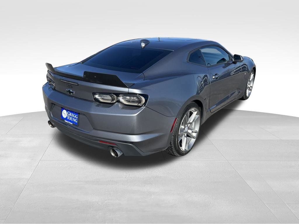 Used 2019 Chevrolet Camaro LT w/ RS Package image 5