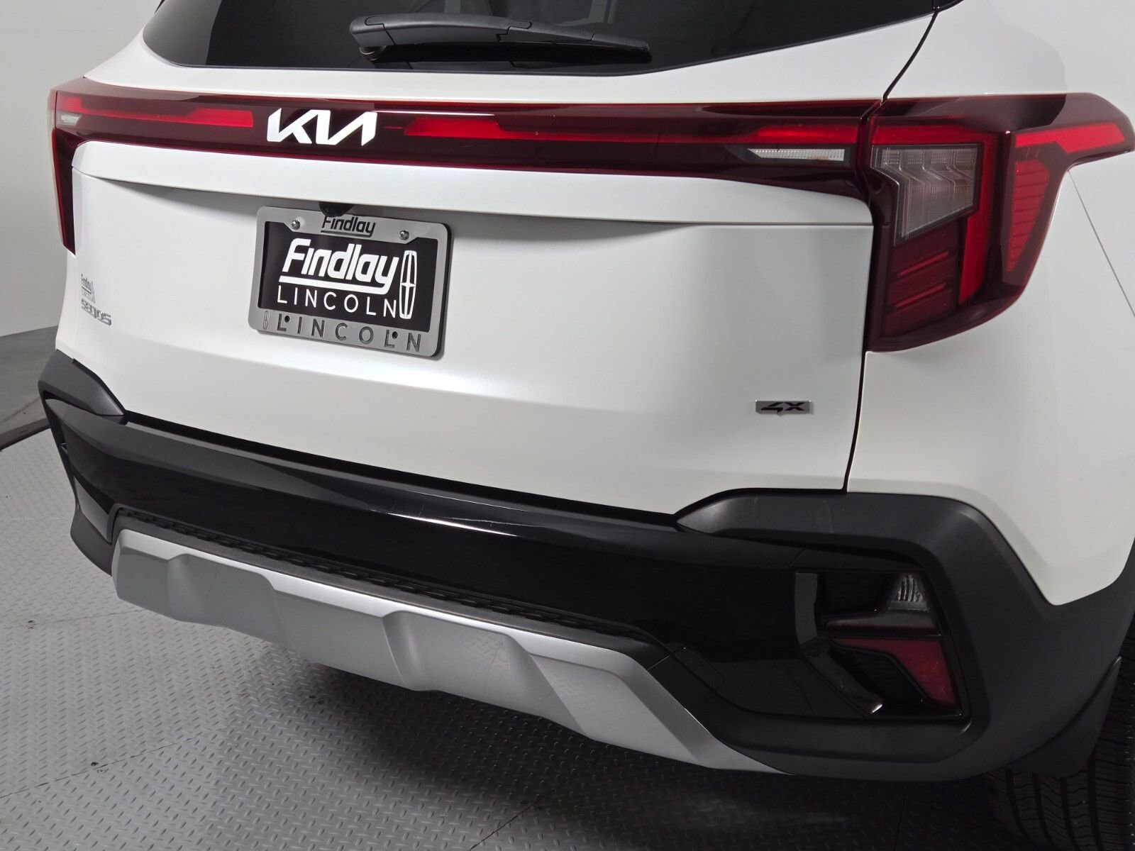 Used 2024 Kia Seltos SX AWD/4WD image 5