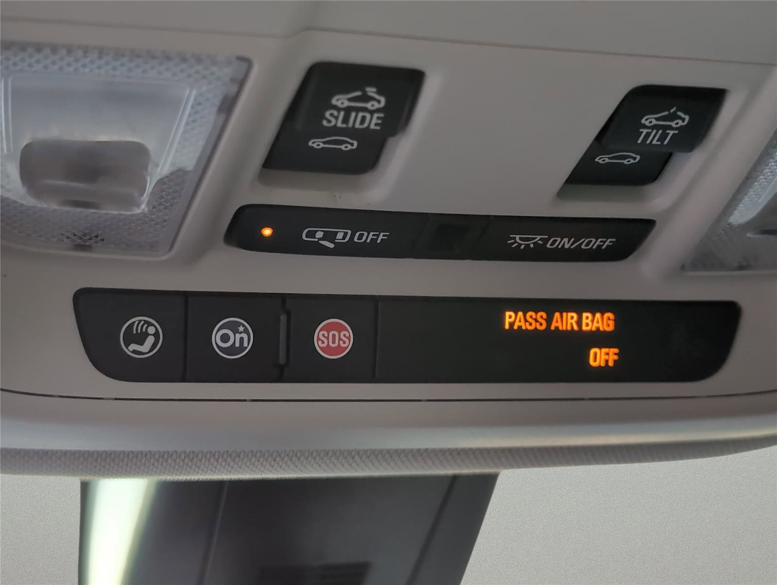 Used 2018 Chevrolet Traverse Premier w/ Redline Edition image 13