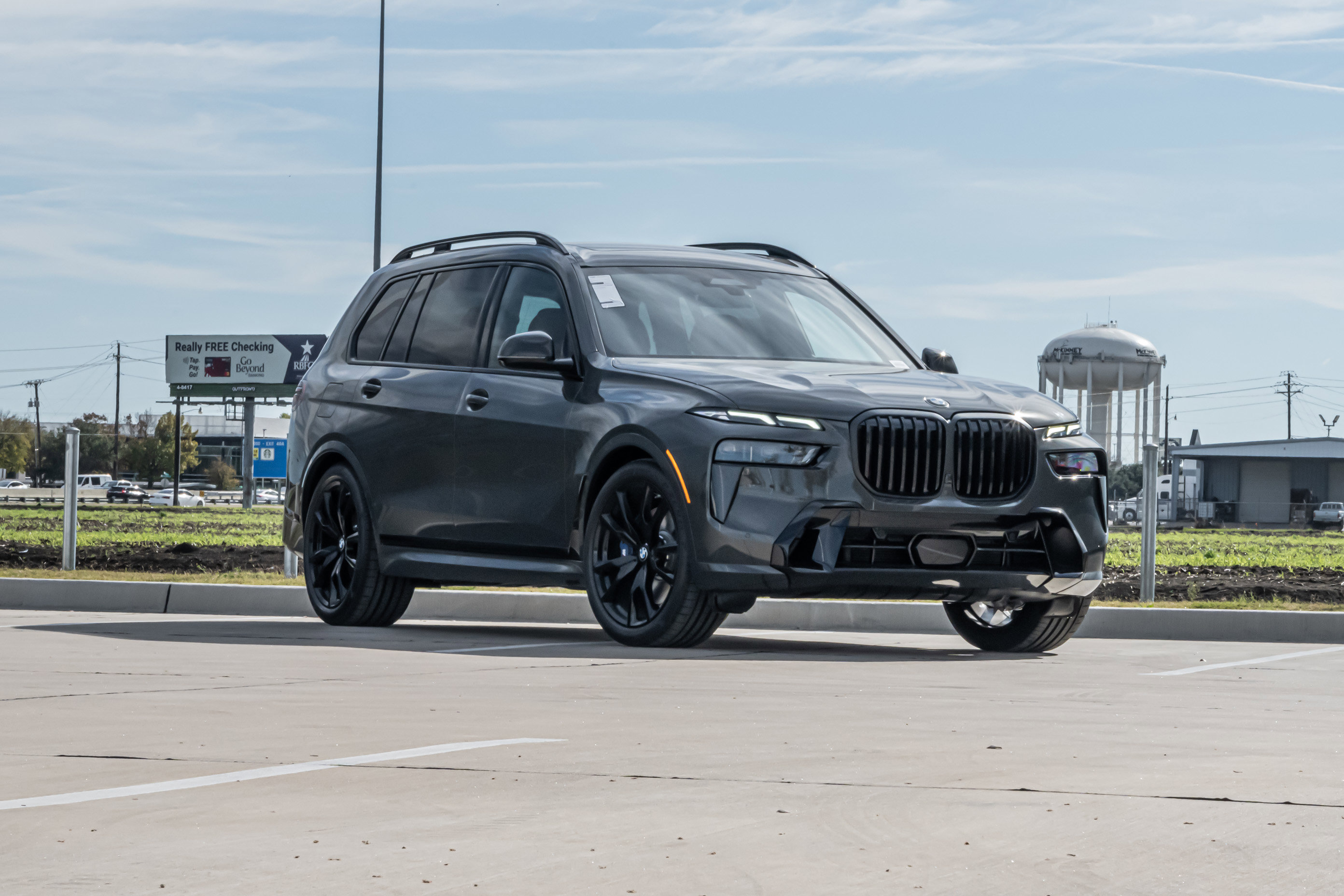 New 2026 BMW X7 xDrive40i w/ M Sport Package image 2