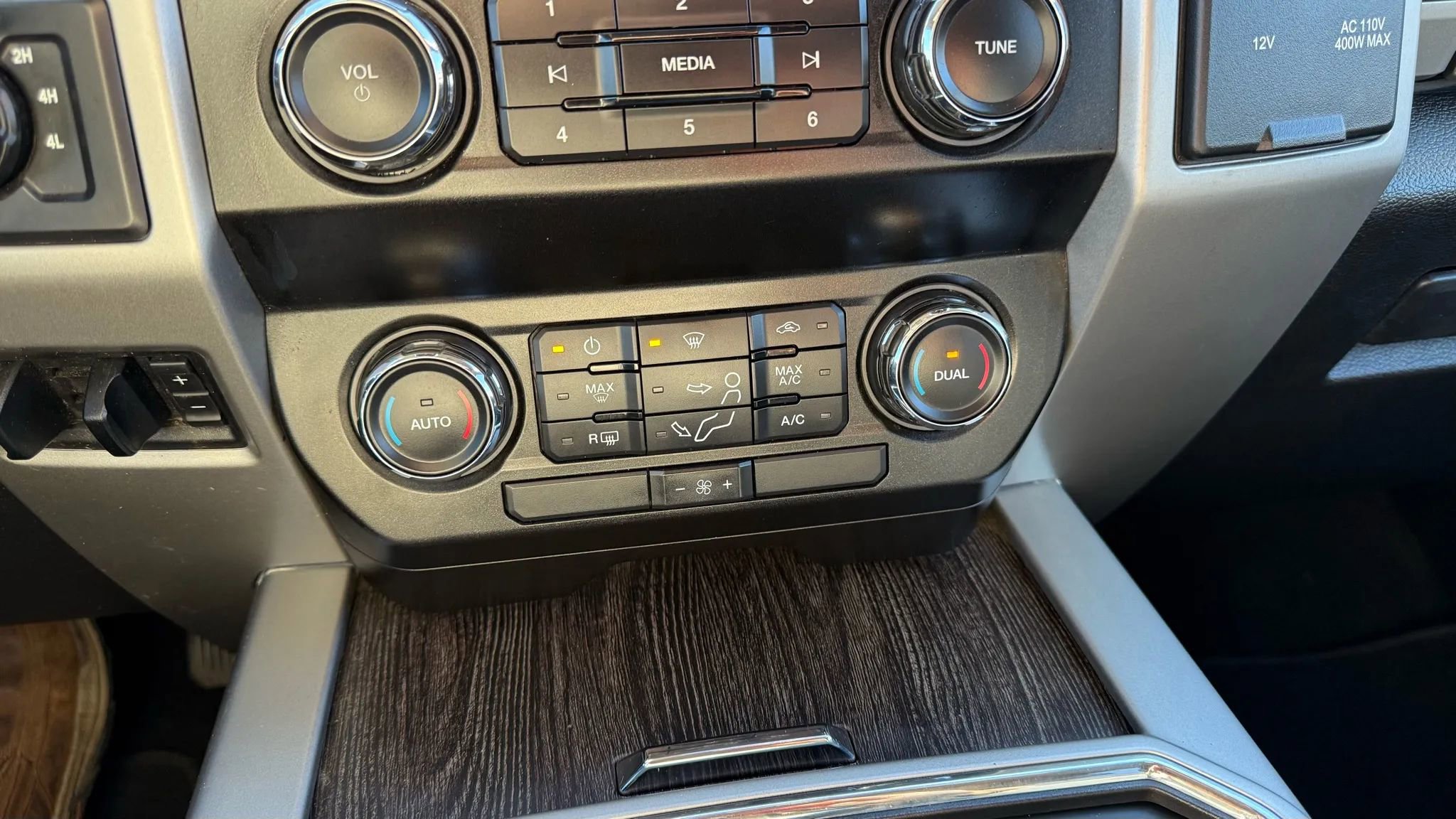 Used 2021 Ford F250 Lariat image 21