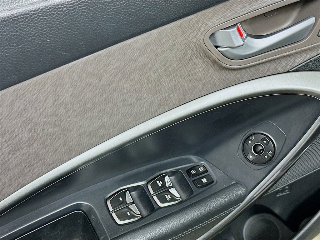 Used 2017 Hyundai Santa Fe Sport w/ 2.0T Ultimate Tech Package 05 image 19