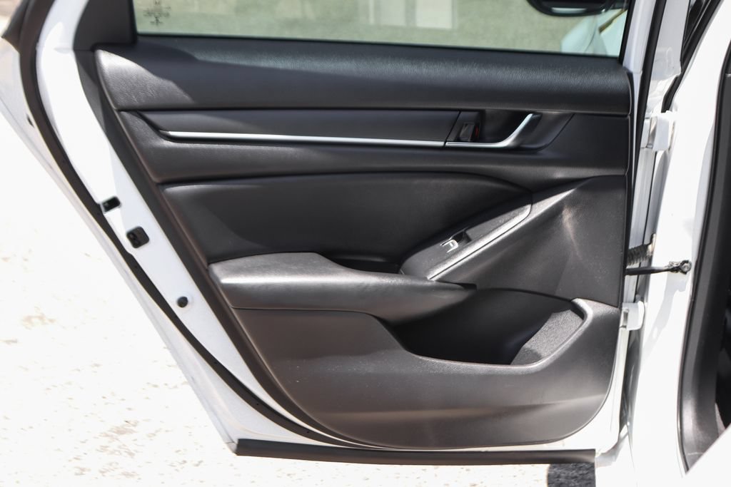 Used 2022 Honda Accord Sport image 32