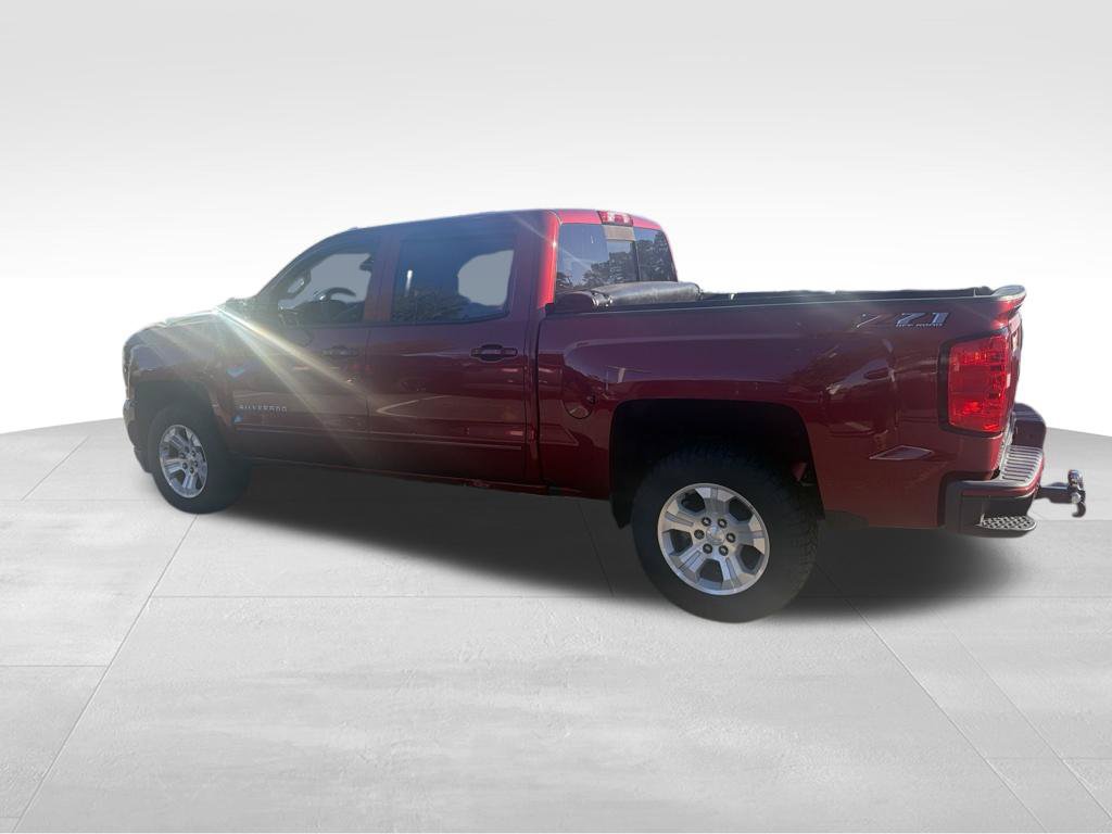 Used 2018 Chevrolet Silverado 1500 LT w/ All Star Edition AWD/4WD image 9