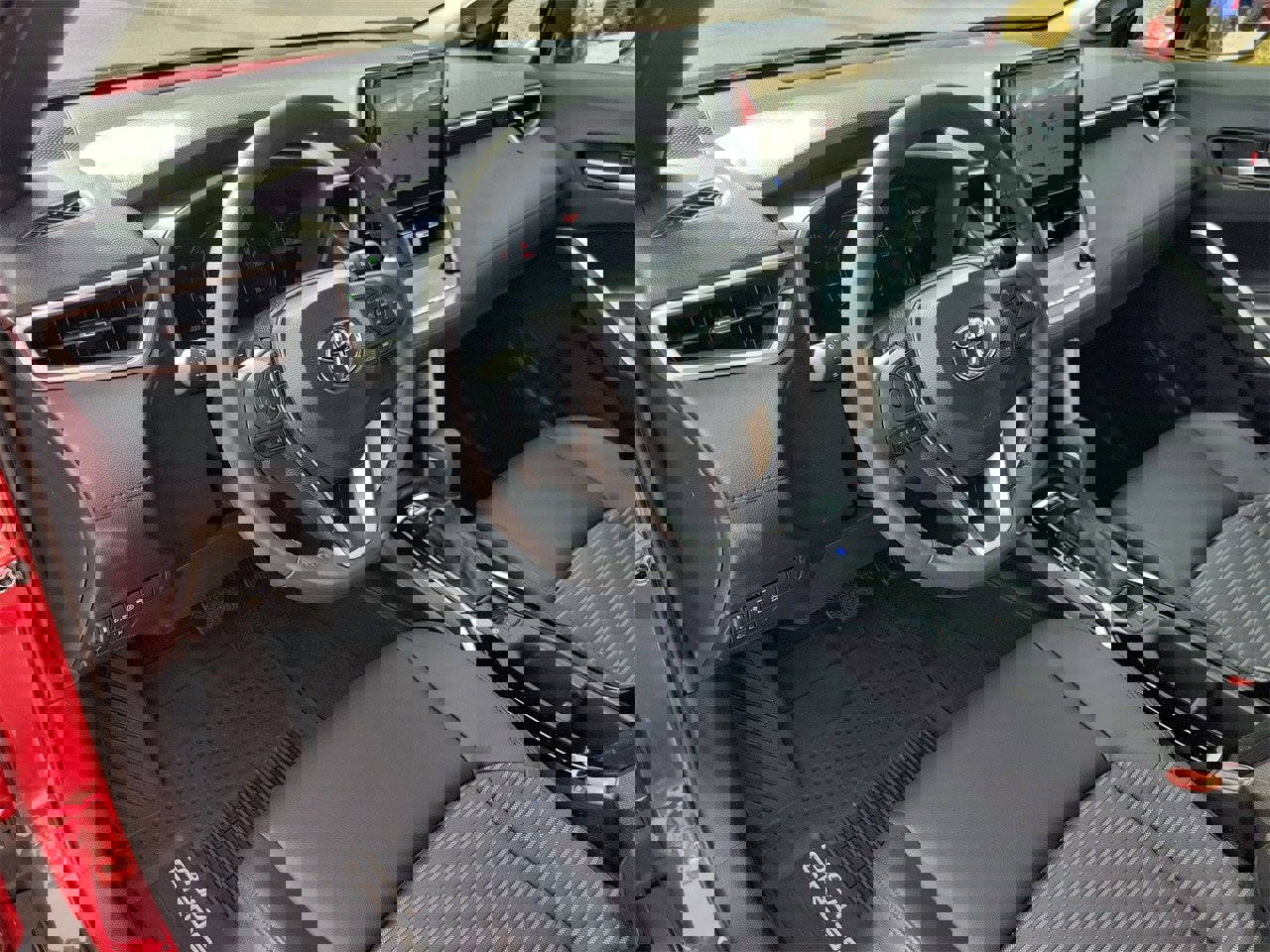 Used 2025 Toyota Corolla Cross AWD Hybrid image 16