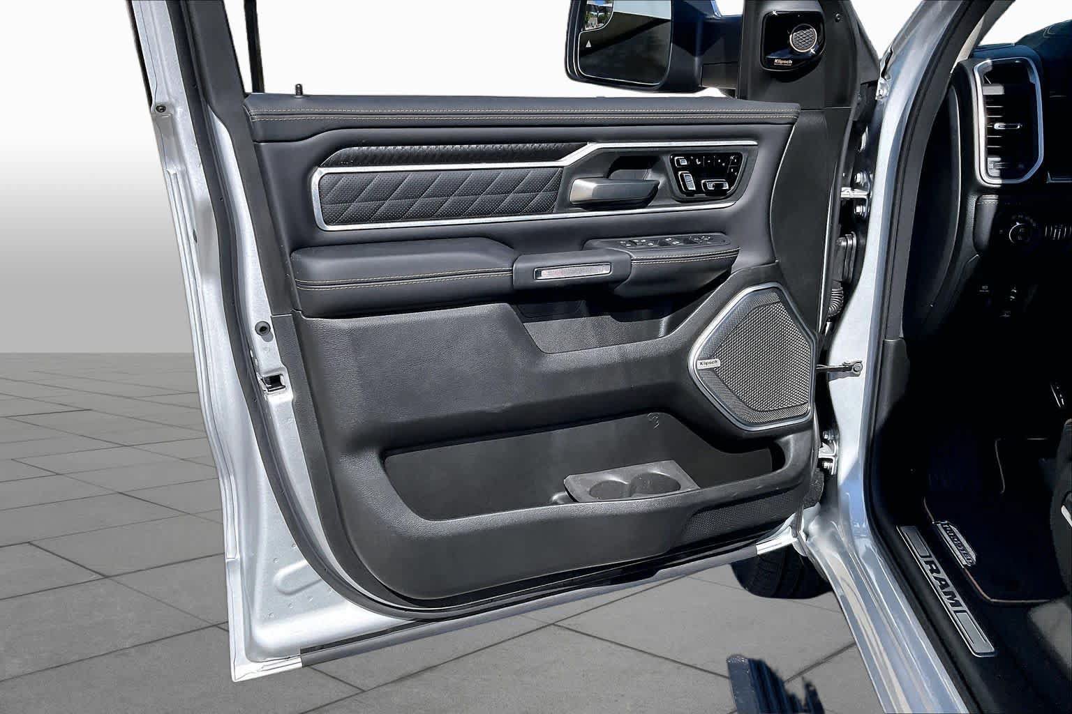 New 2027 RAM 1500 Tungsten AWD/4WD image 10