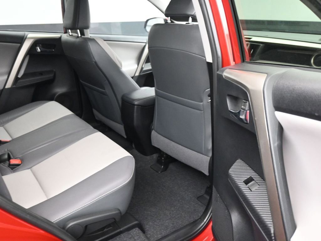 Used 2015 Toyota RAV4 Limited FWD image 12