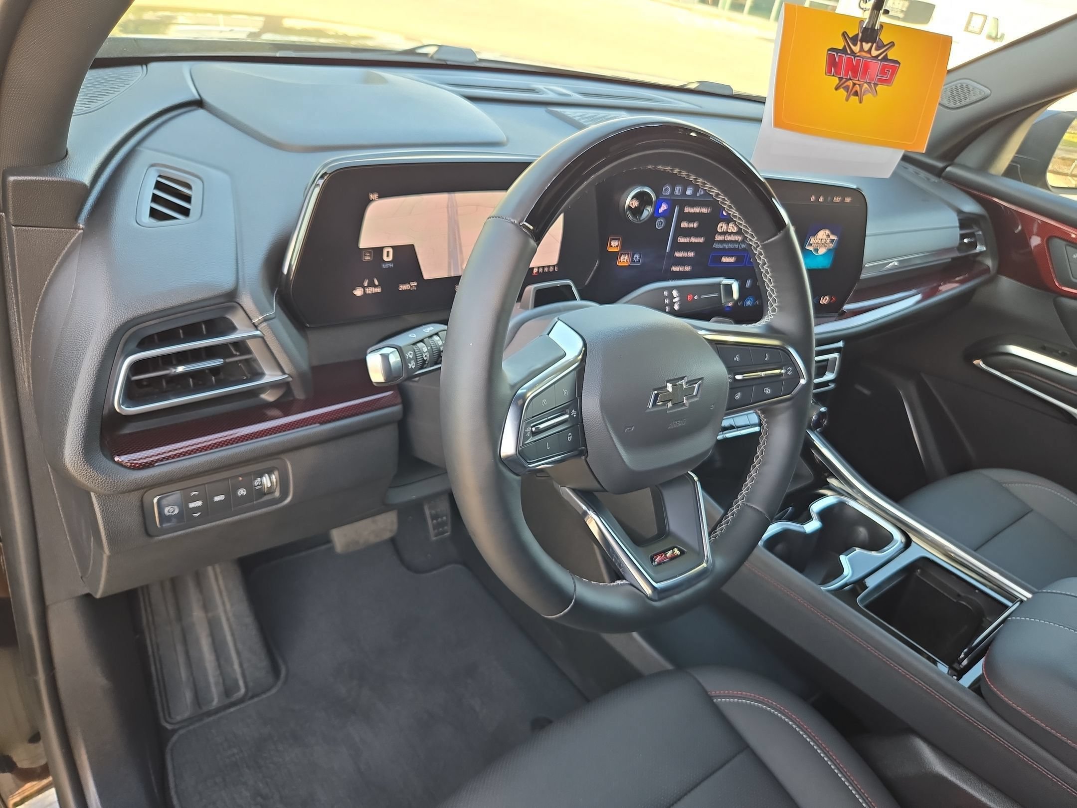 Used 2024 Chevrolet Traverse Z71 w/ Enhanced Driving Package AWD/4WD image 12