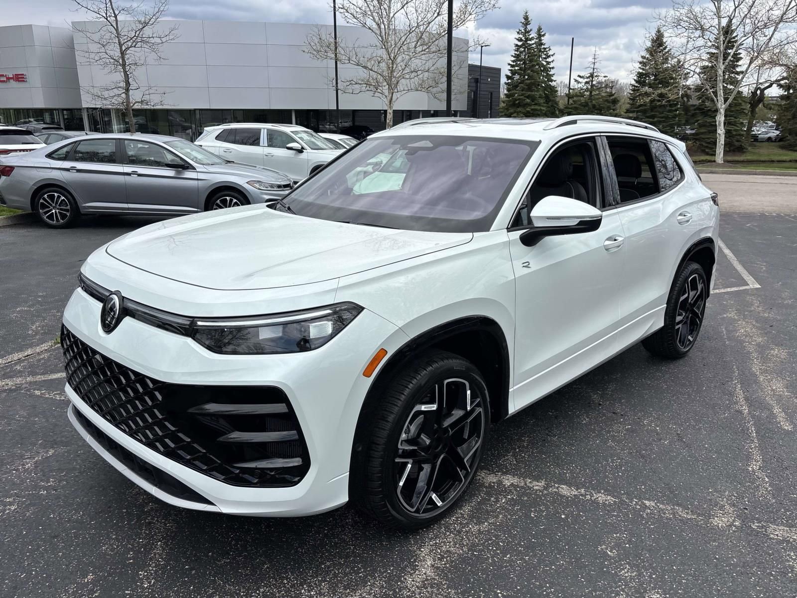 New 2026 Volkswagen Tiguan SEL R-Line