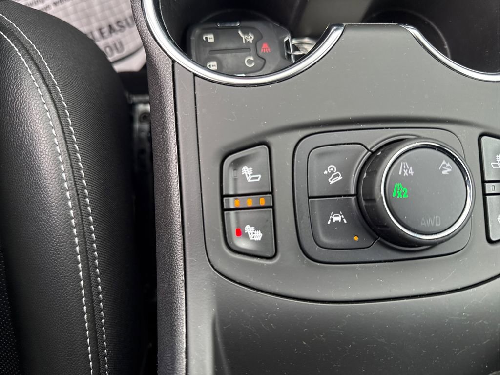 Used 2022 GMC Terrain SLT image 34