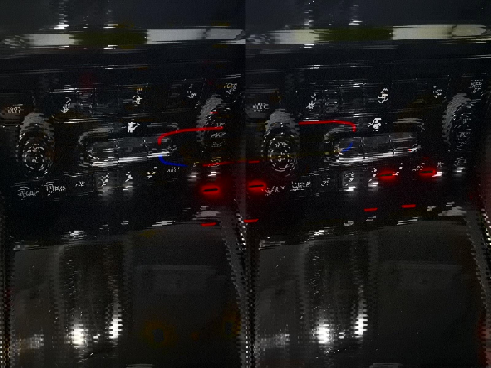 Used 2023 Jeep Grand Cherokee L Laredo w/ Luxury Tech Group I image 21