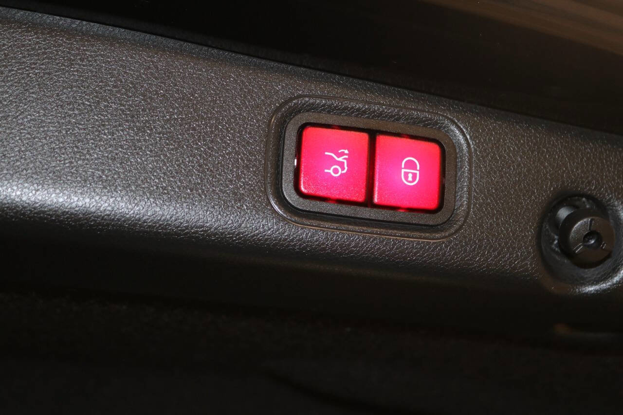 Used 2020 Mercedes-Benz E 350 Sedan image 85