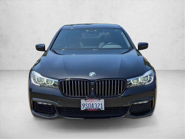 Used 2019 BMW 740i w/ M Sport Package RWD image 2