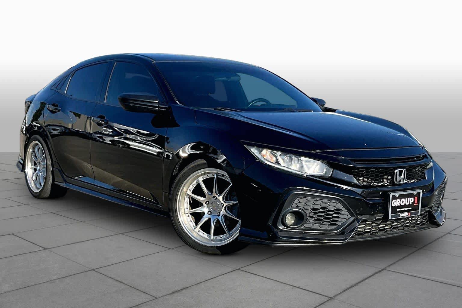 Used 2017 Honda Civic Sport image 3