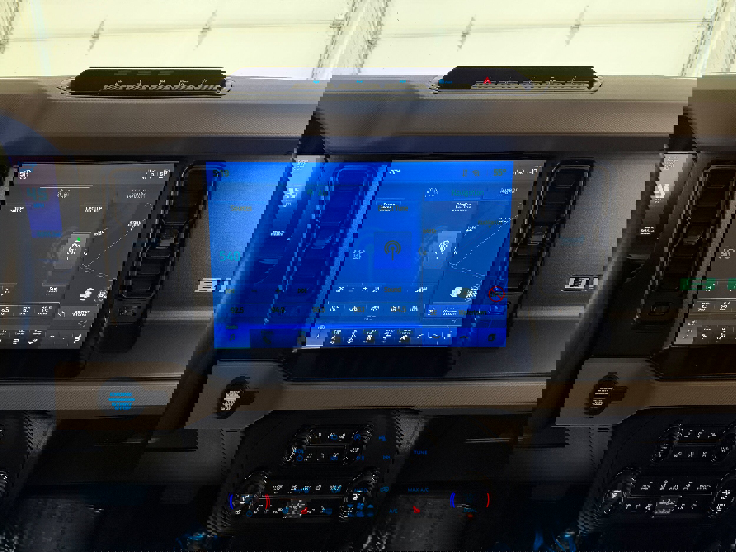 Used 2021 Ford Bronco Wildtrak image 19