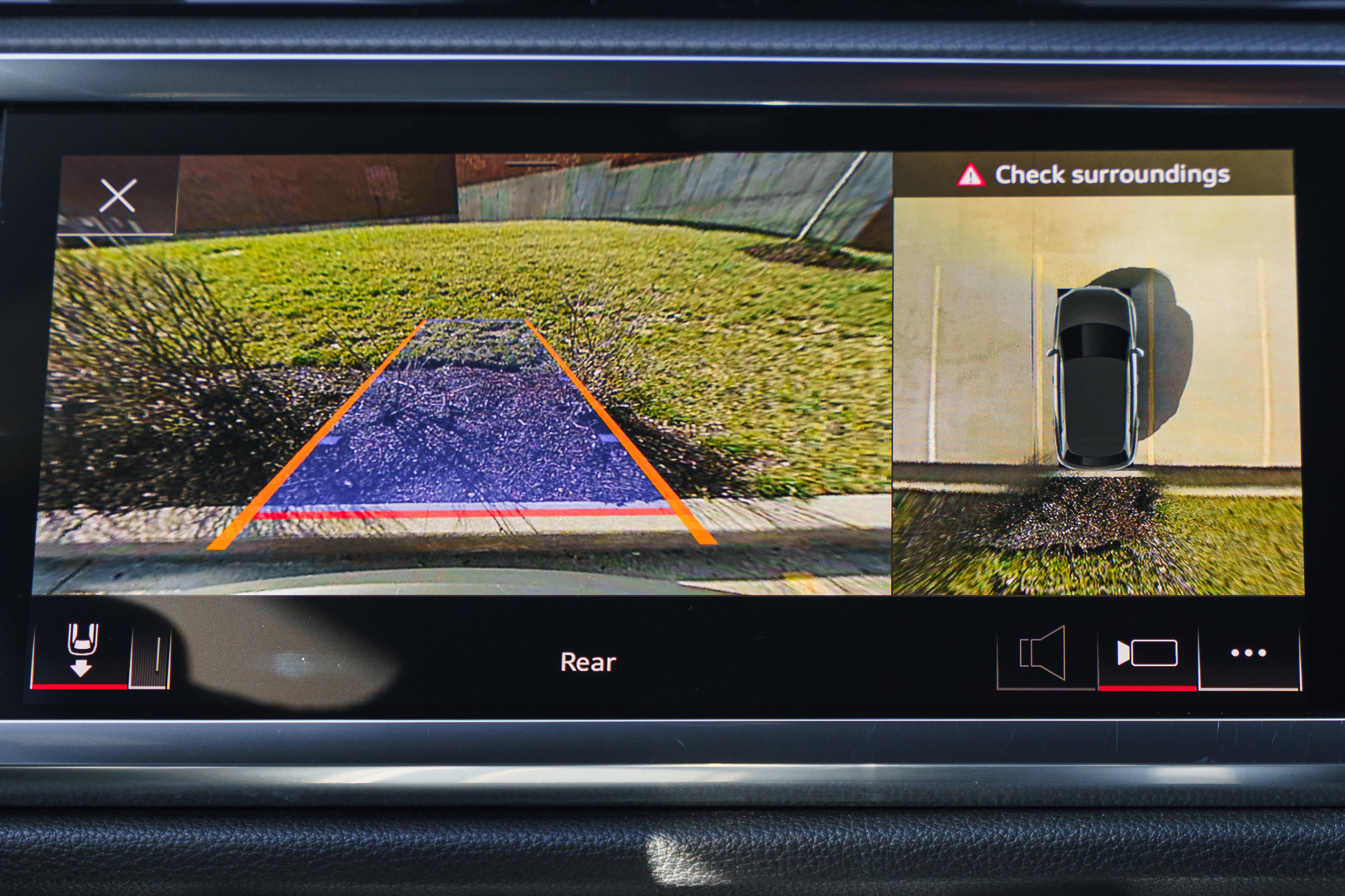 Used 2022 Audi Q3 2.0T Premium Plus image 16