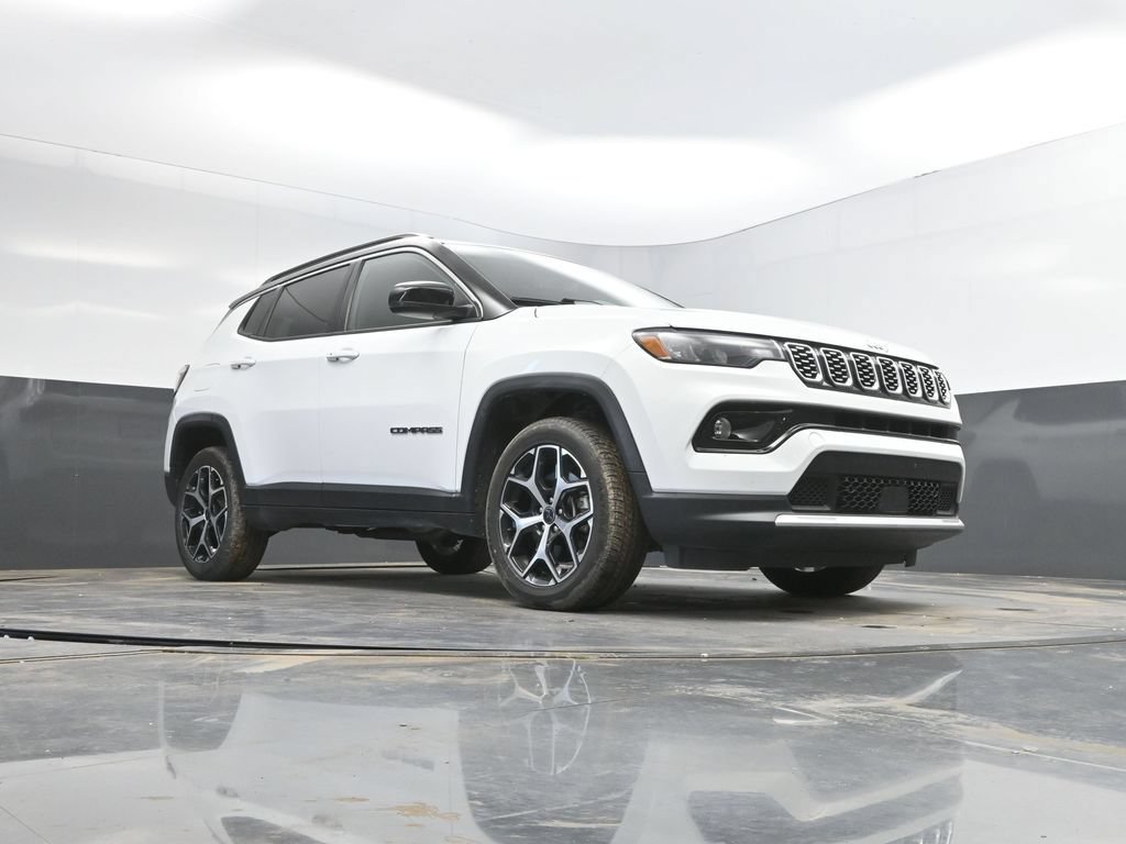 Used 2025 Jeep Compass Limited AWD/4WD image 34