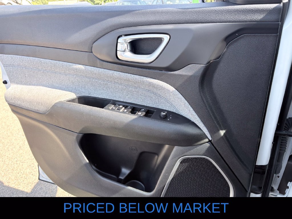 Used 2024 Jeep Compass Latitude AWD/4WD image 12