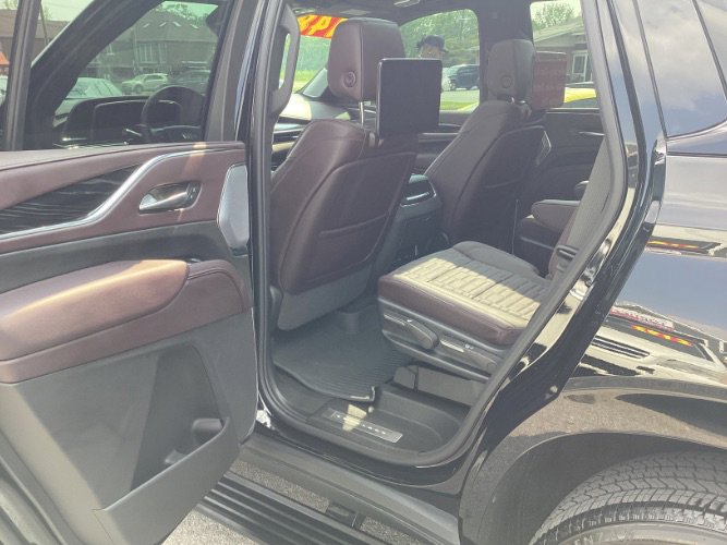 Used 2024 Cadillac Escalade V image 7