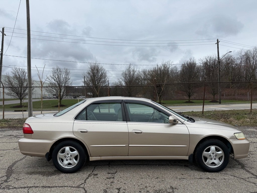 Used 2000 Honda Accord EX image 2