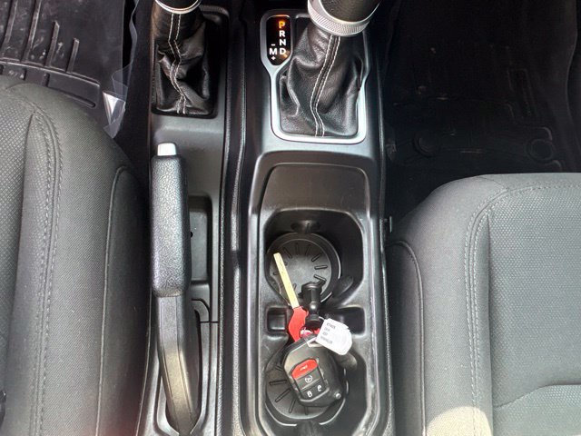 Used 2019 Jeep Wrangler Unlimited Sahara w/ Safety Group AWD/4WD image 23