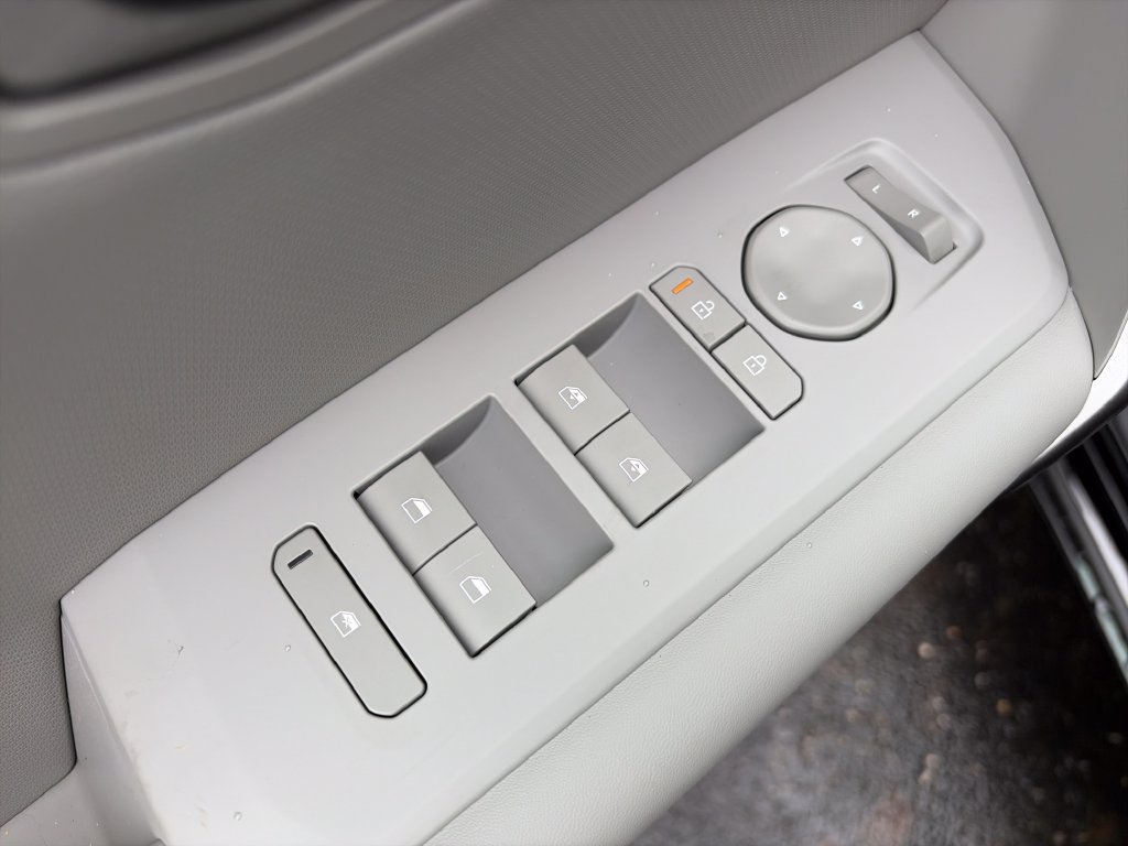 New 2027 Kia Seltos X-Line SX AWD/4WD image 17