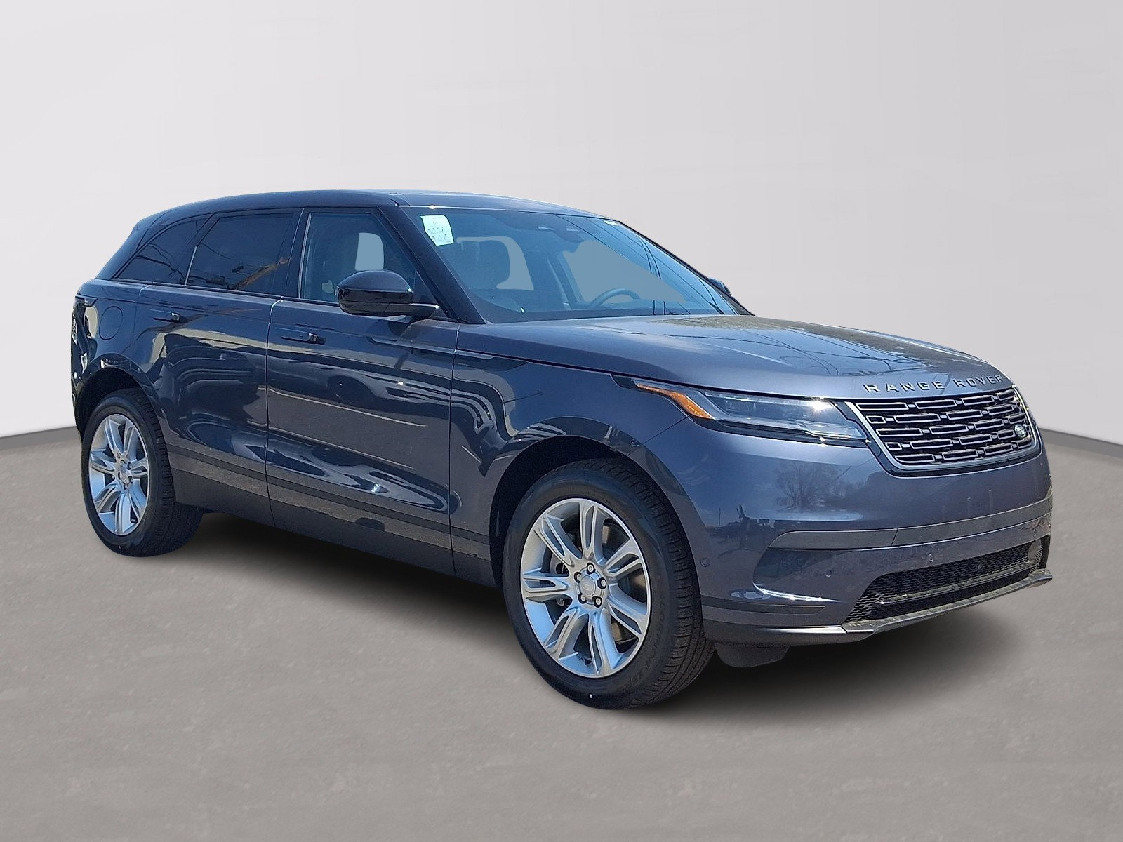 New 2026 Land Rover Range Rover Velar S AWD/4WD video 2