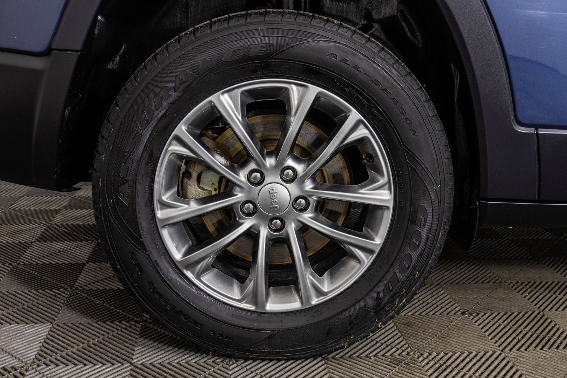 Used 2021 Jeep Cherokee Latitude Plus image 51