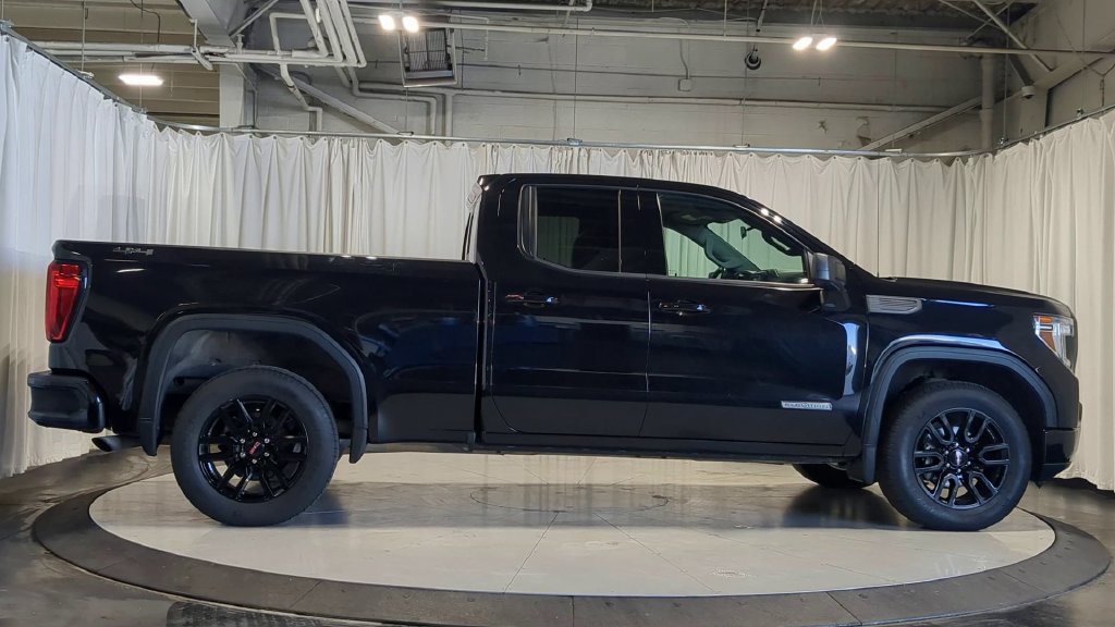 Used 2020 GMC Sierra 1500 Elevation w/ Elevation Value Package AWD/4WD image 11