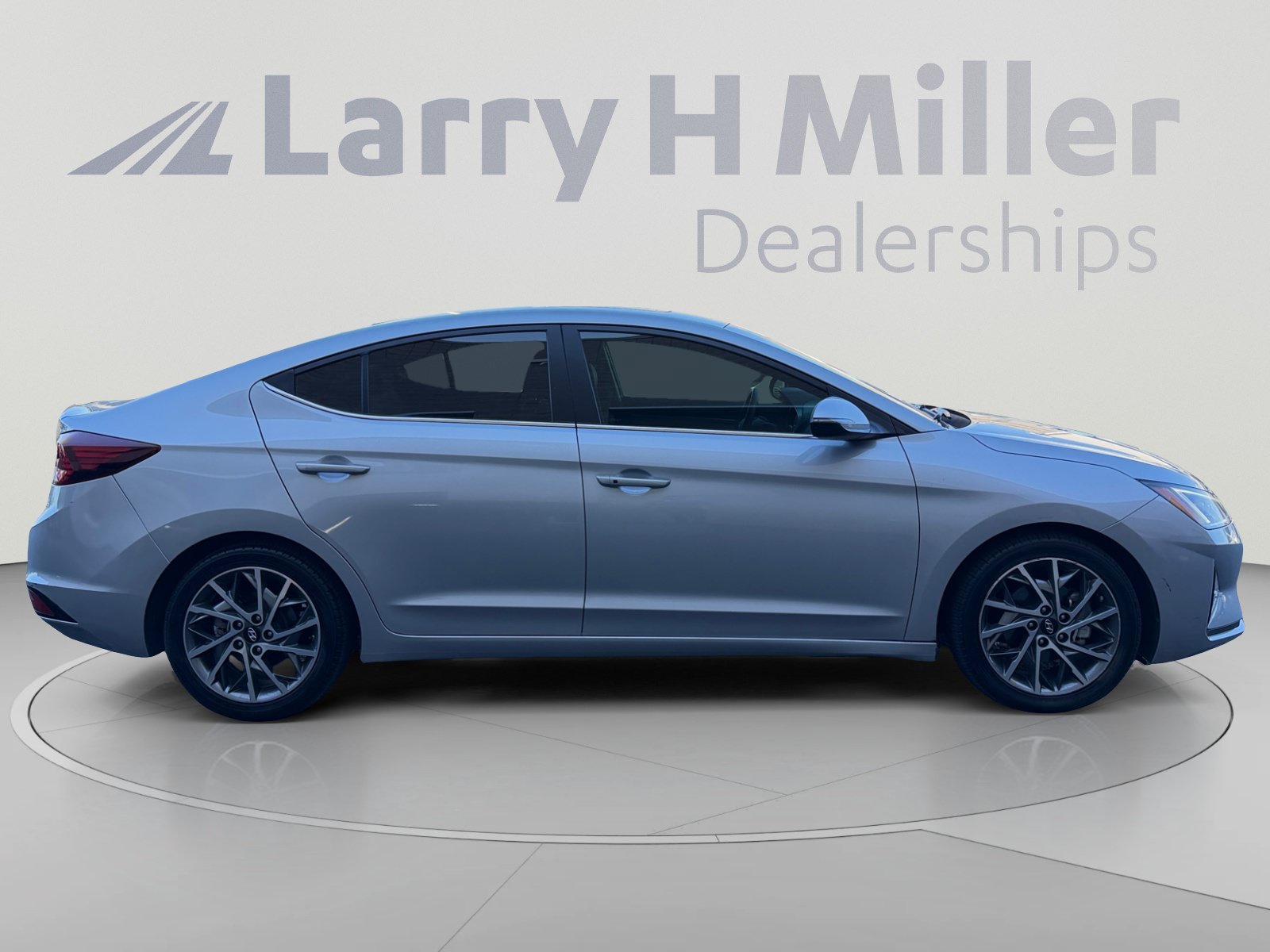 Used 2020 Hyundai Elantra Limited w/ Ultimate Package 03 FWD image 6