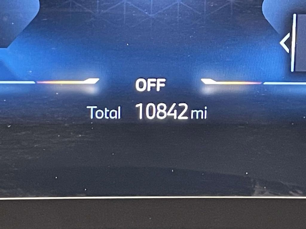 Used 2025 BMW X1 xDrive28i w/ Technology Package image 43