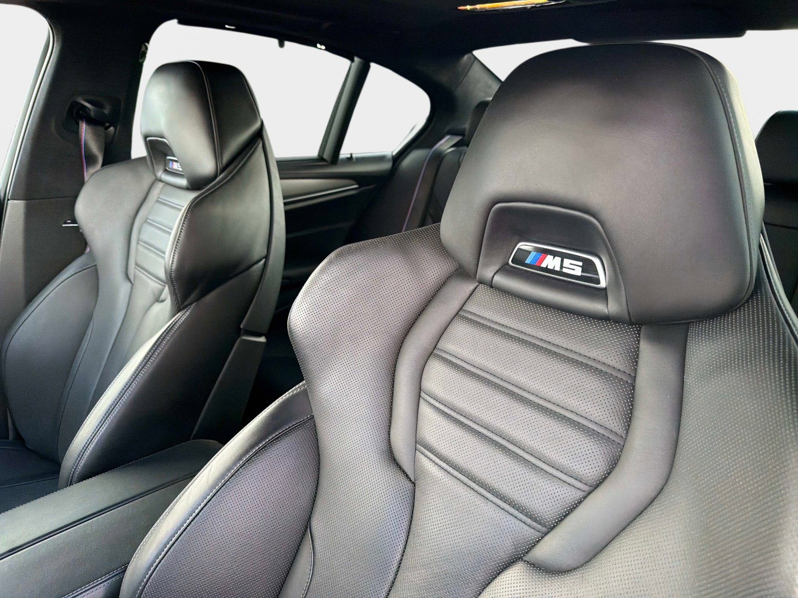 Used 2019 BMW M5 w/ Executive Package image 37