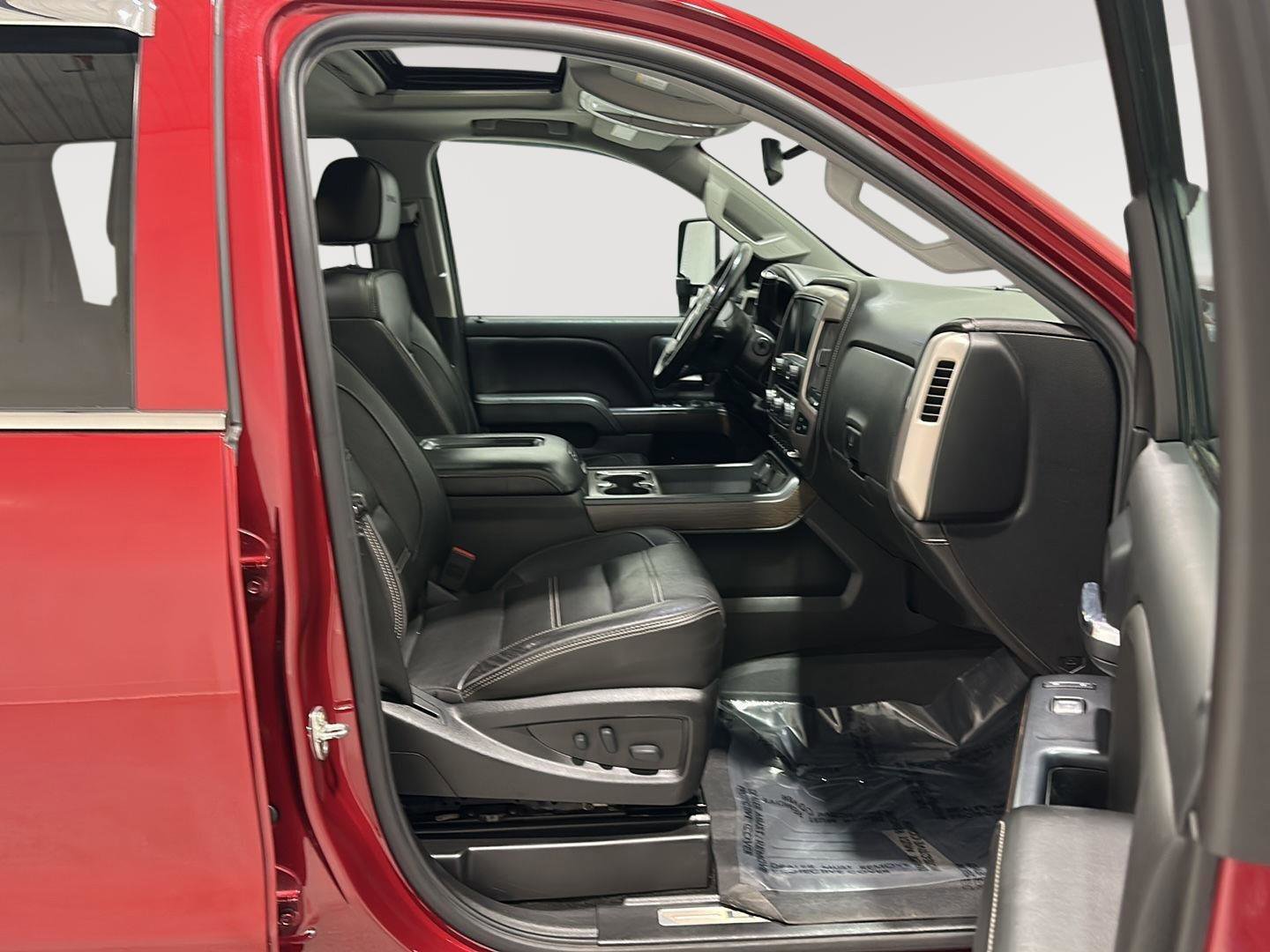 Used 2018 GMC Sierra 2500 Denali image 25