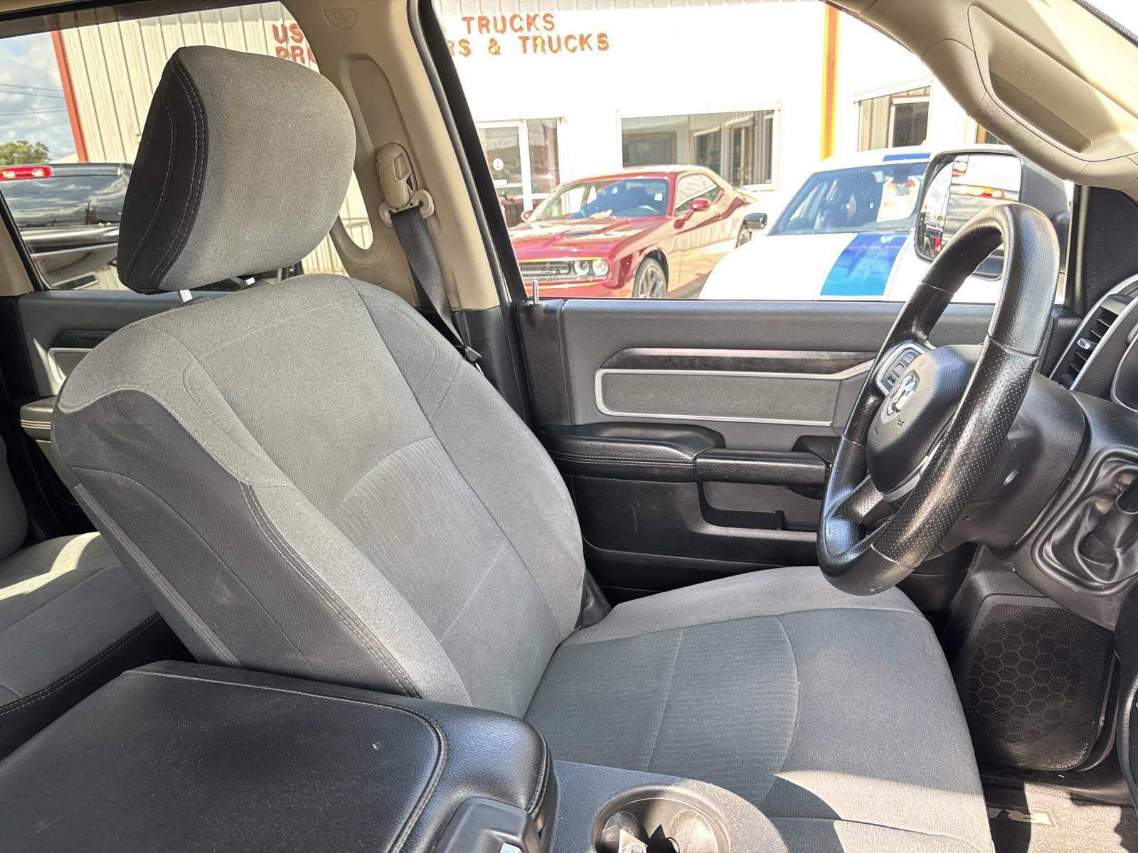 Used 2020 RAM 2500 Big Horn AWD/4WD image 10
