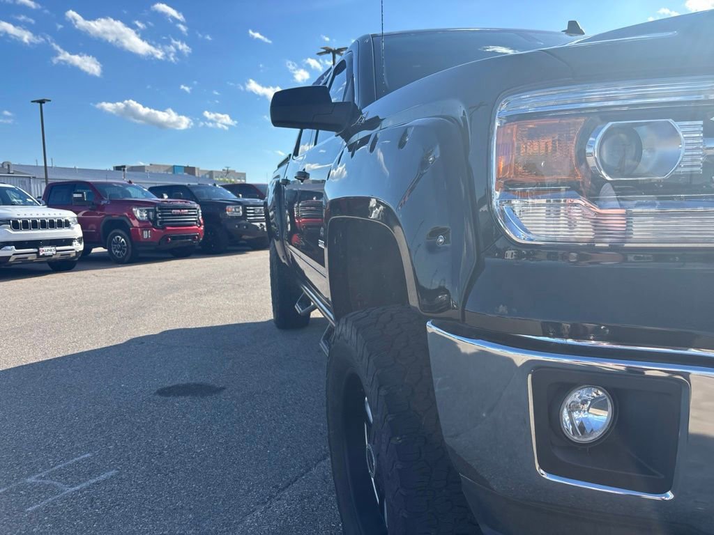 Used 2015 GMC Sierra 1500 SLE w/ SLE Value Package AWD/4WD image 5