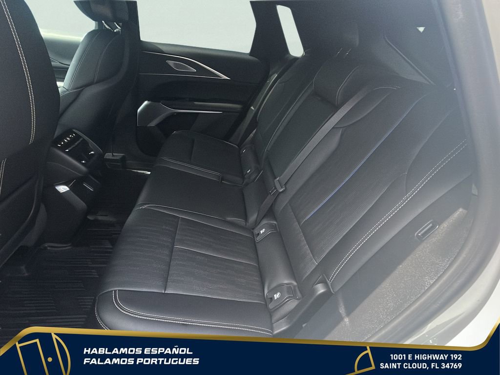 Certified 2025 Cadillac Lyriq Luxury w/ LPO, Floor Liner Package AWD/4WD image 23