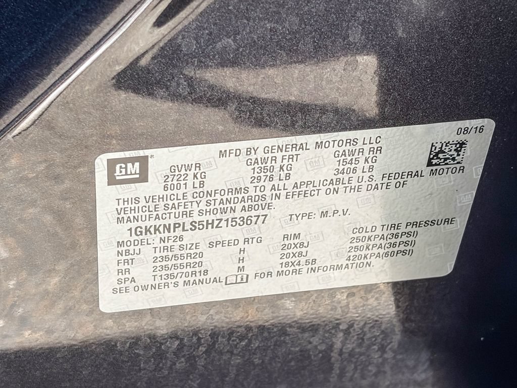 Used 2017 GMC Acadia Denali w/ Technology Package FWD image 11