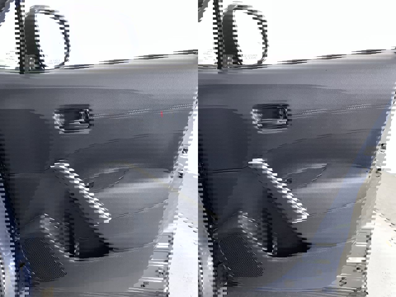 Used 2024 Toyota Corolla Cross LE image 22