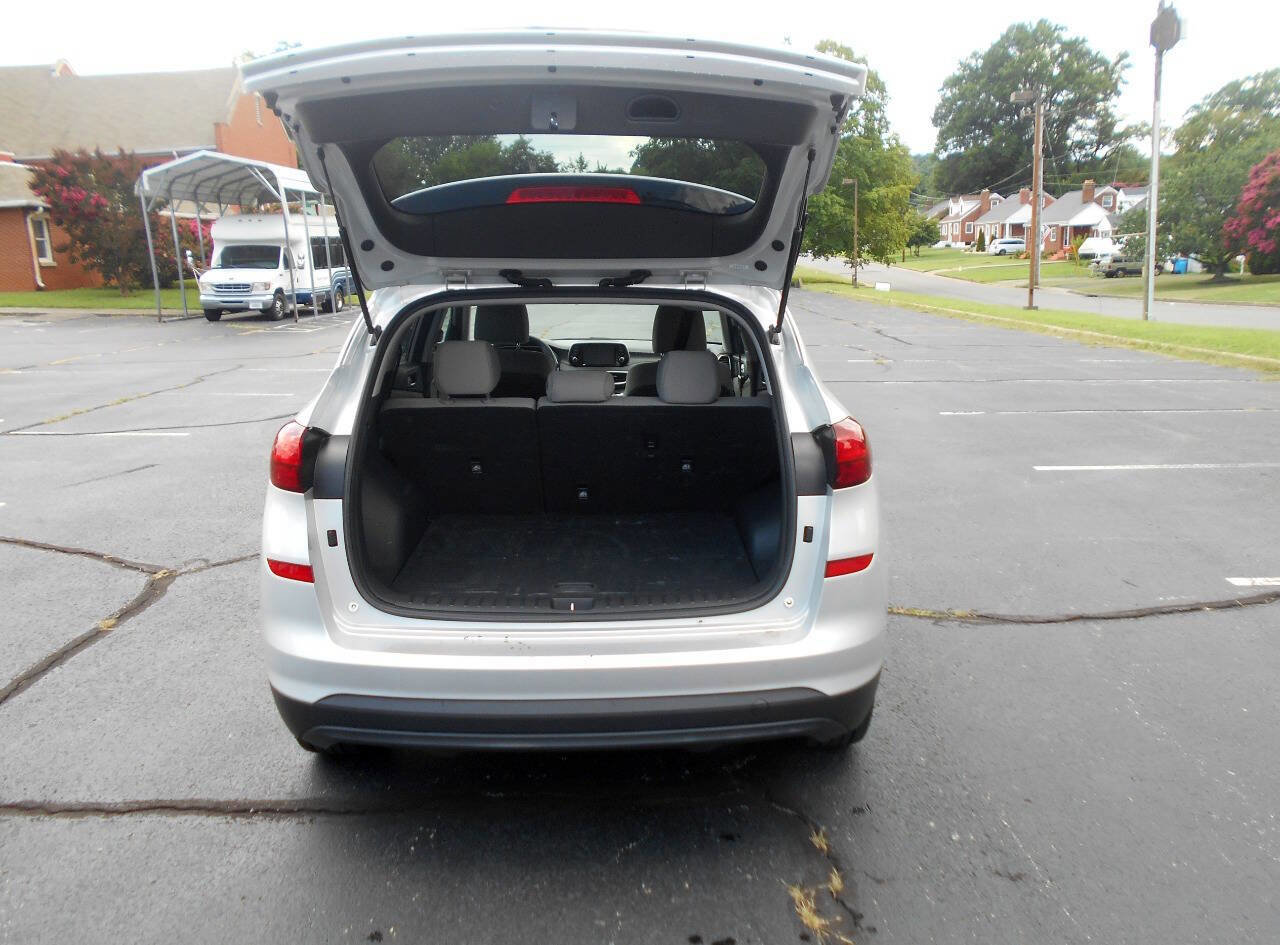 Used 2019 Hyundai Tucson SE image 19