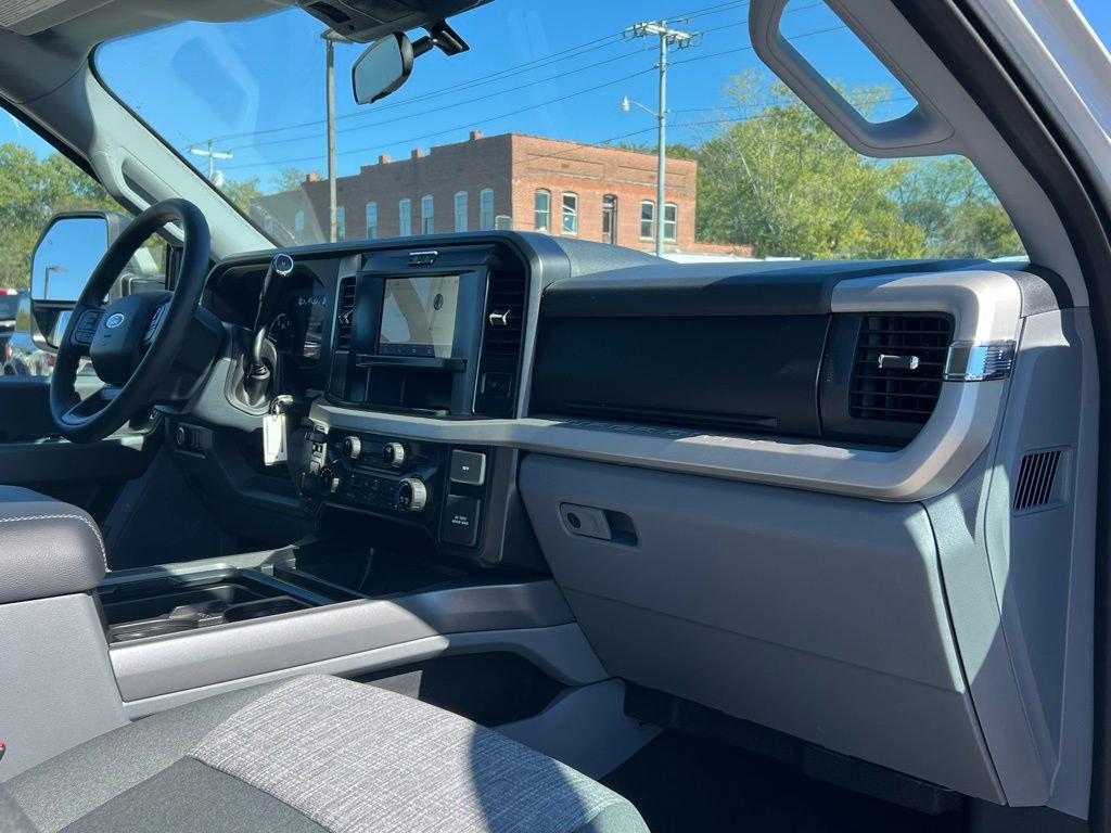 New 2026 Ford F250 XLT w/ FX4 Off-Road Package image 21