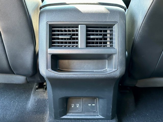 Certified 2022 Volkswagen Atlas Cross Sport SE w/ Panoramic Sunroof Package image 19