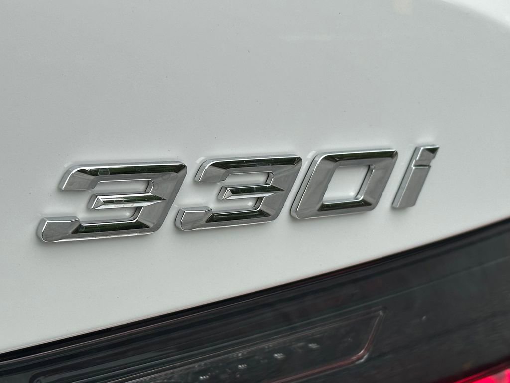 New 2026 BMW 330i Sedan w/ Convenience Package image 12