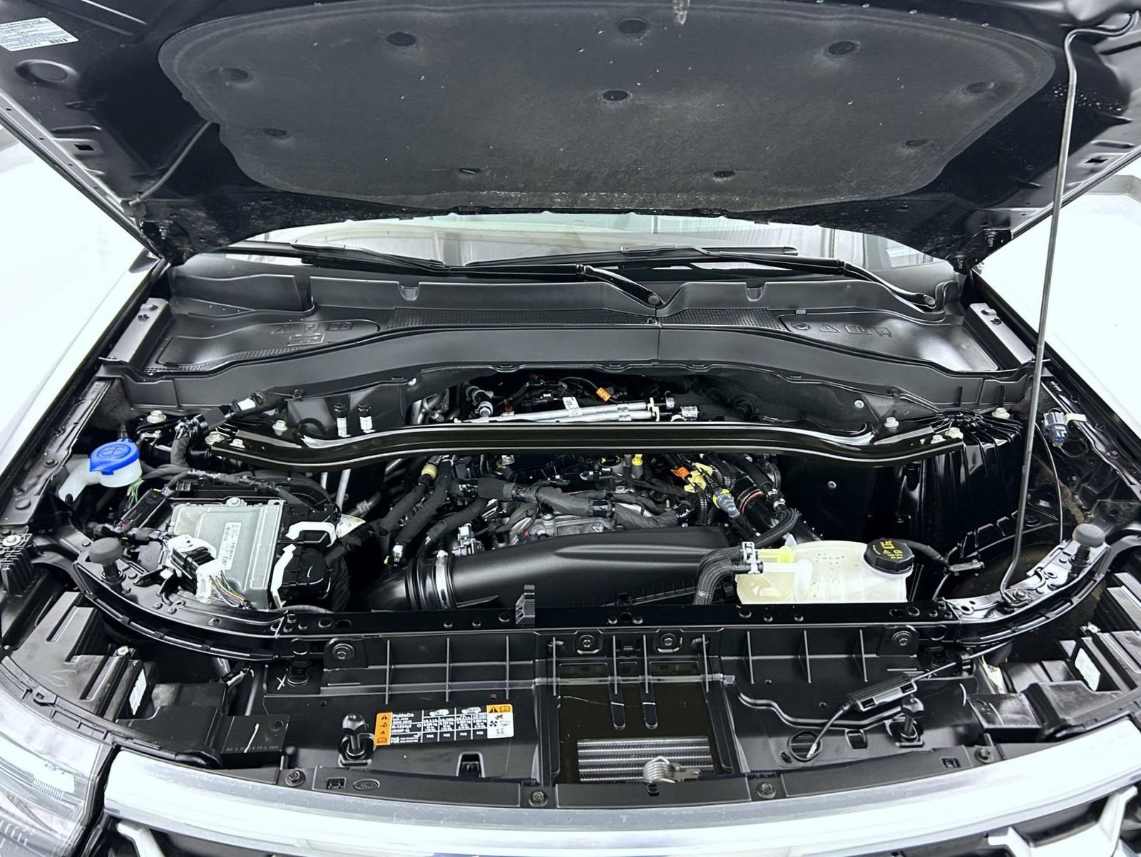 Used 2025 Ford Explorer Platinum w/ LUX Leather Package image 26