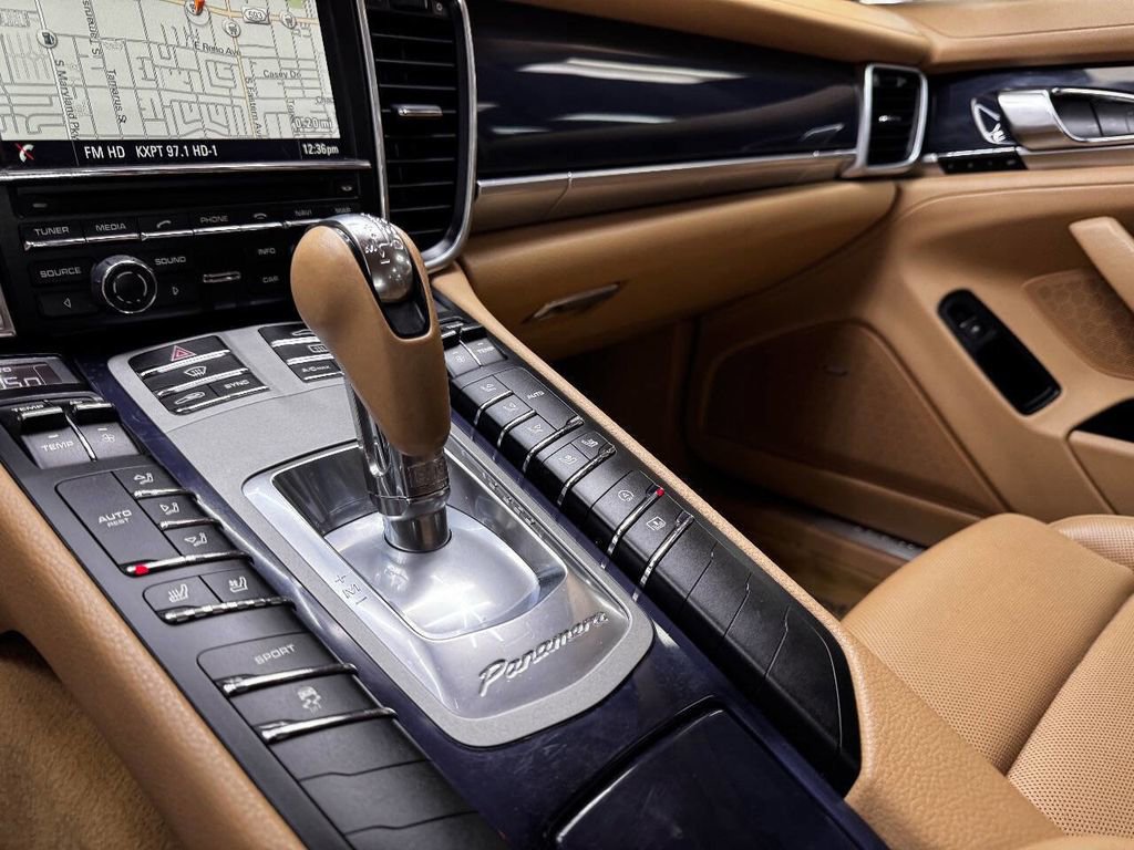 Used 2015 Porsche Panamera 4 AWD/4WD image 26